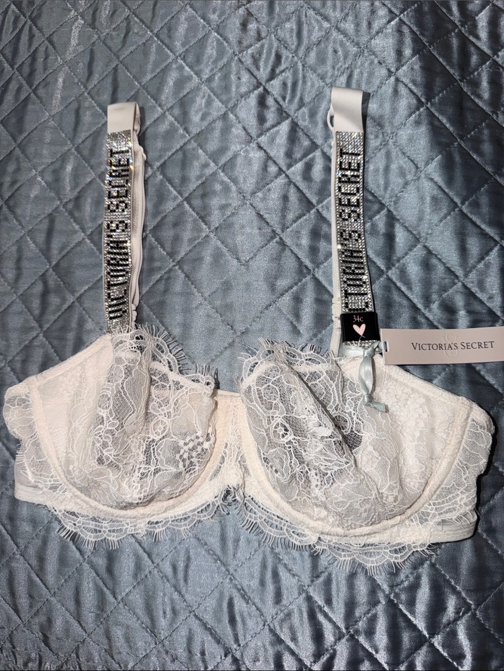 Victoria Secret Very Sexy  Lace Underwire Bra Shine Logo
Straps push-up bra - Picture 6 of 8